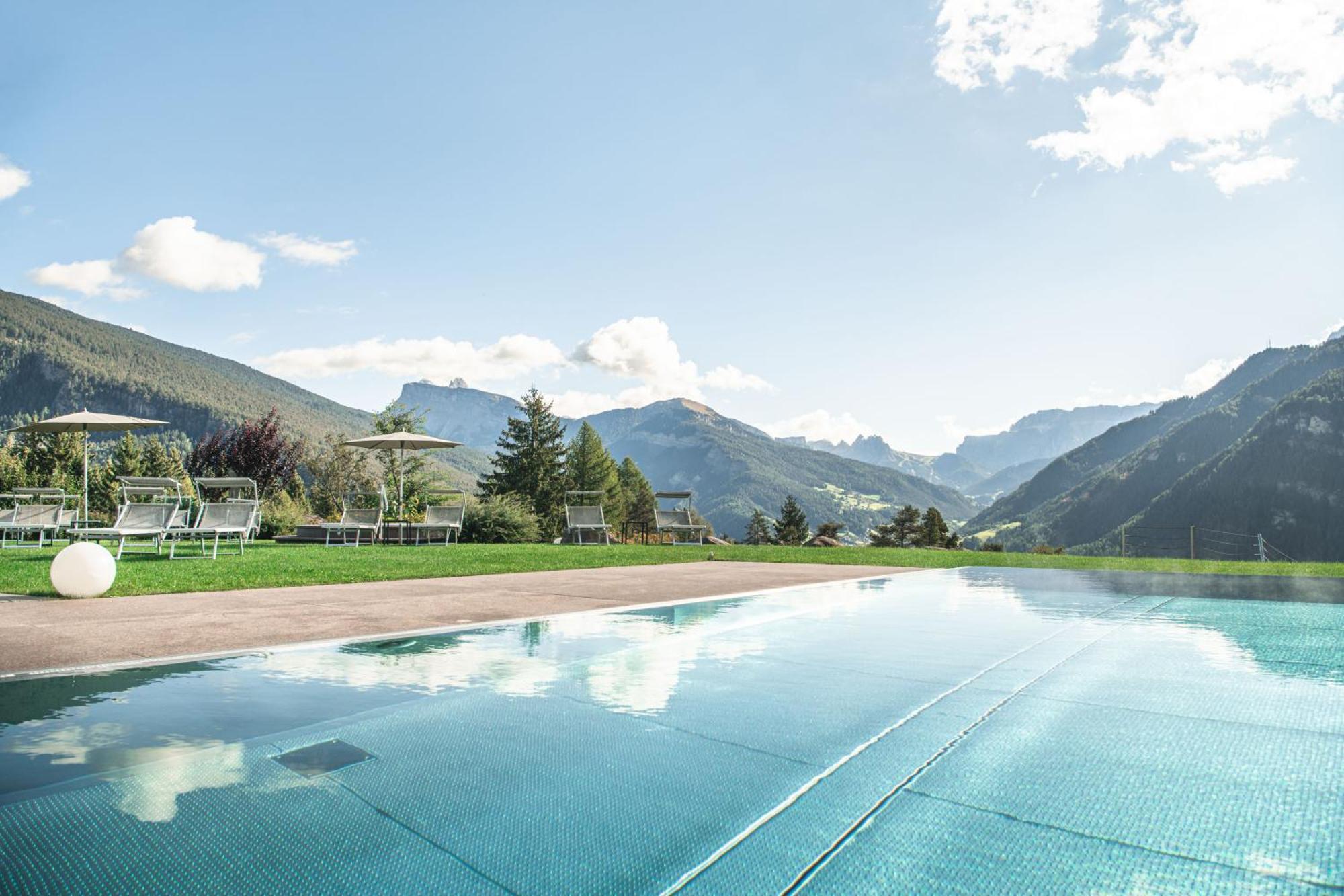 Villa Scherlin オルティゼーイ エクステリア 写真